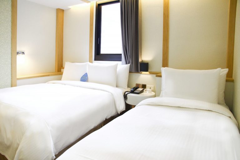 Triple Room with City View